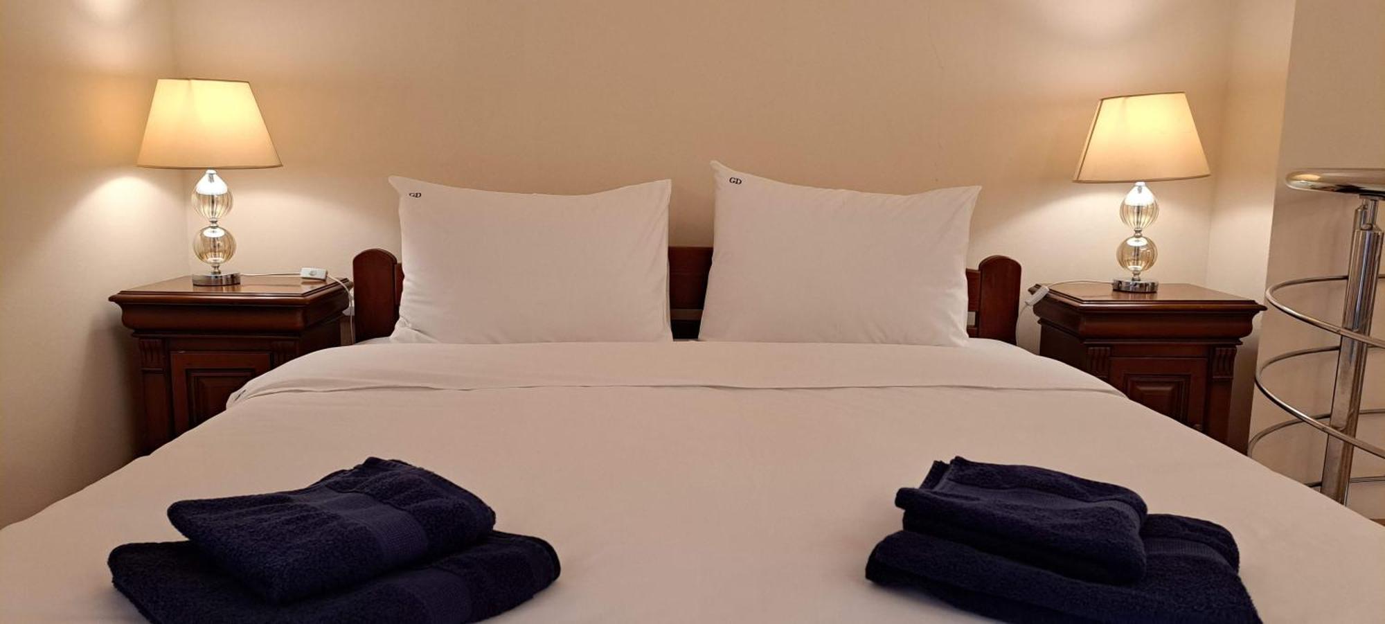 Golden Delight Central Apartment Скопие Екстериор снимка