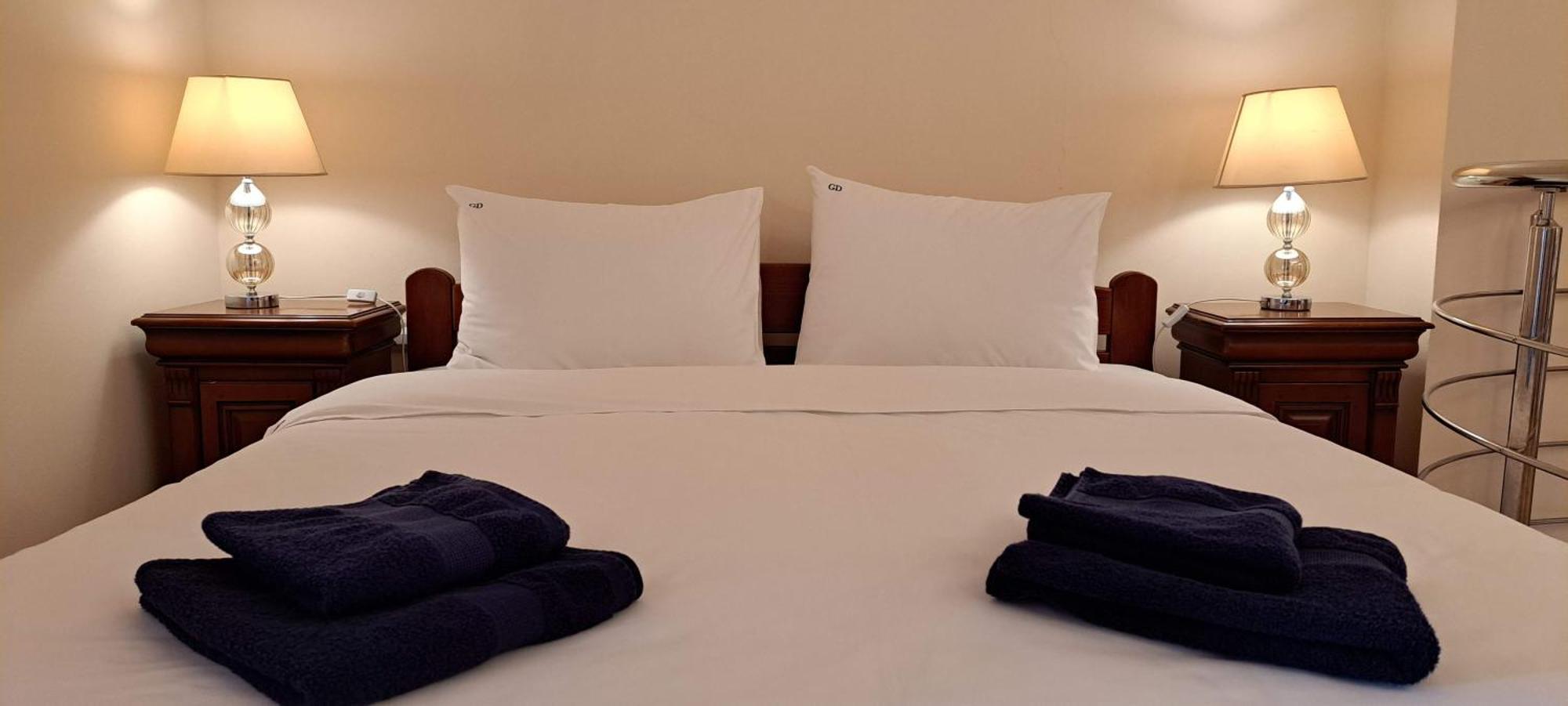 Golden Delight Central Apartment Скопие Екстериор снимка
