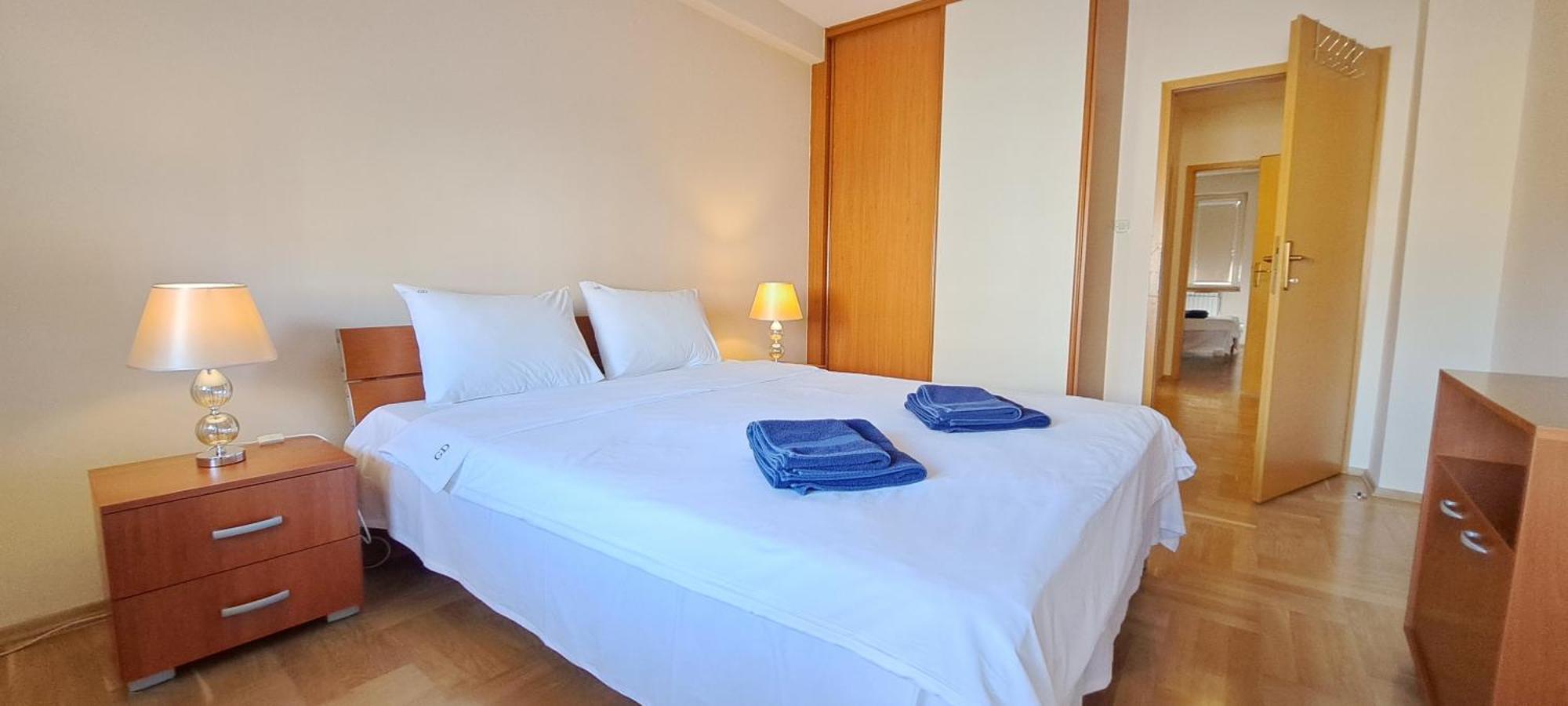 Golden Delight Central Apartment Скопие Екстериор снимка