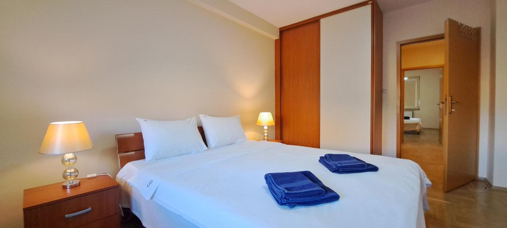 Golden Delight Central Apartment Скопие Екстериор снимка
