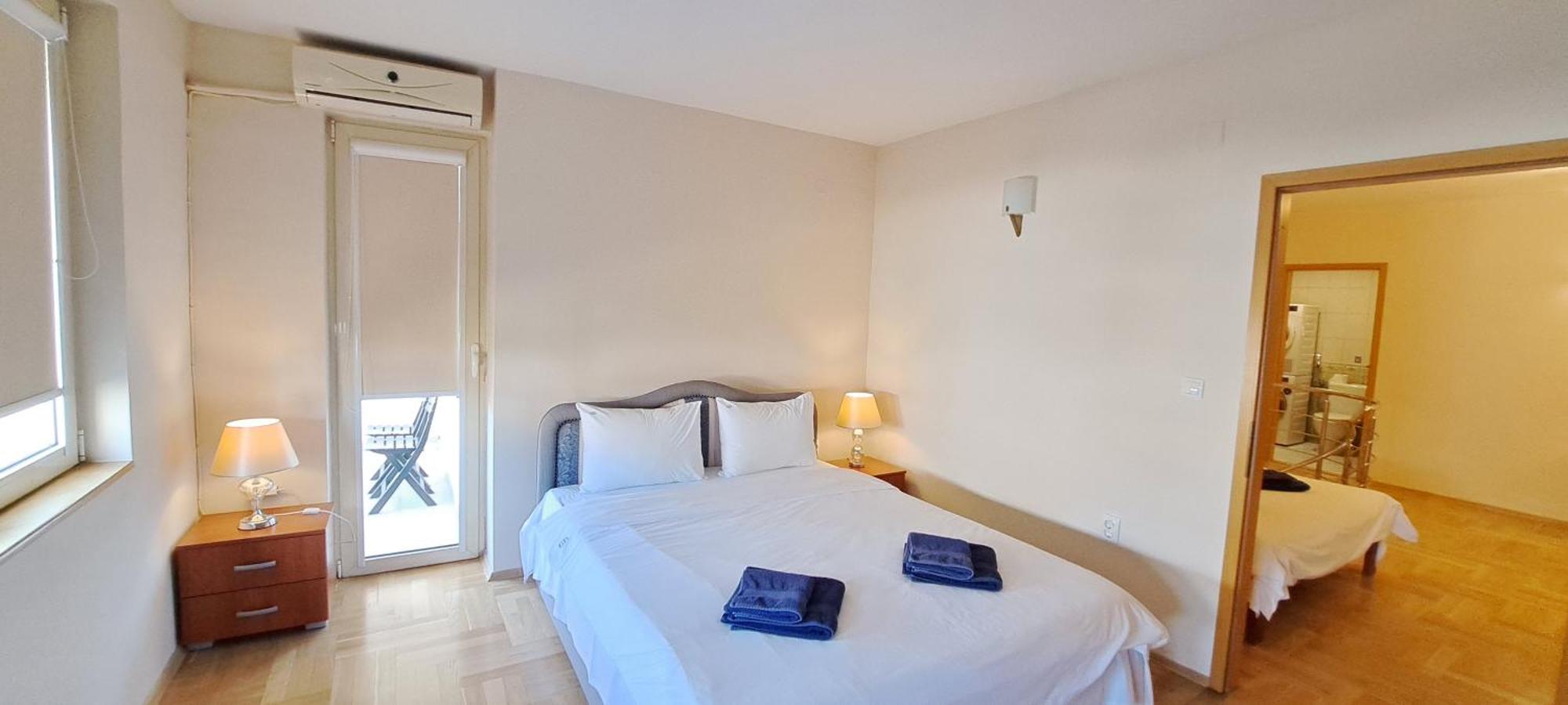 Golden Delight Central Apartment Скопие Екстериор снимка