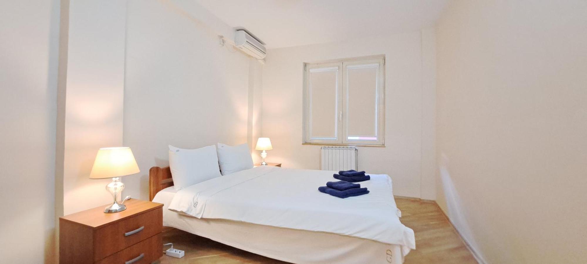 Golden Delight Central Apartment Скопие Екстериор снимка
