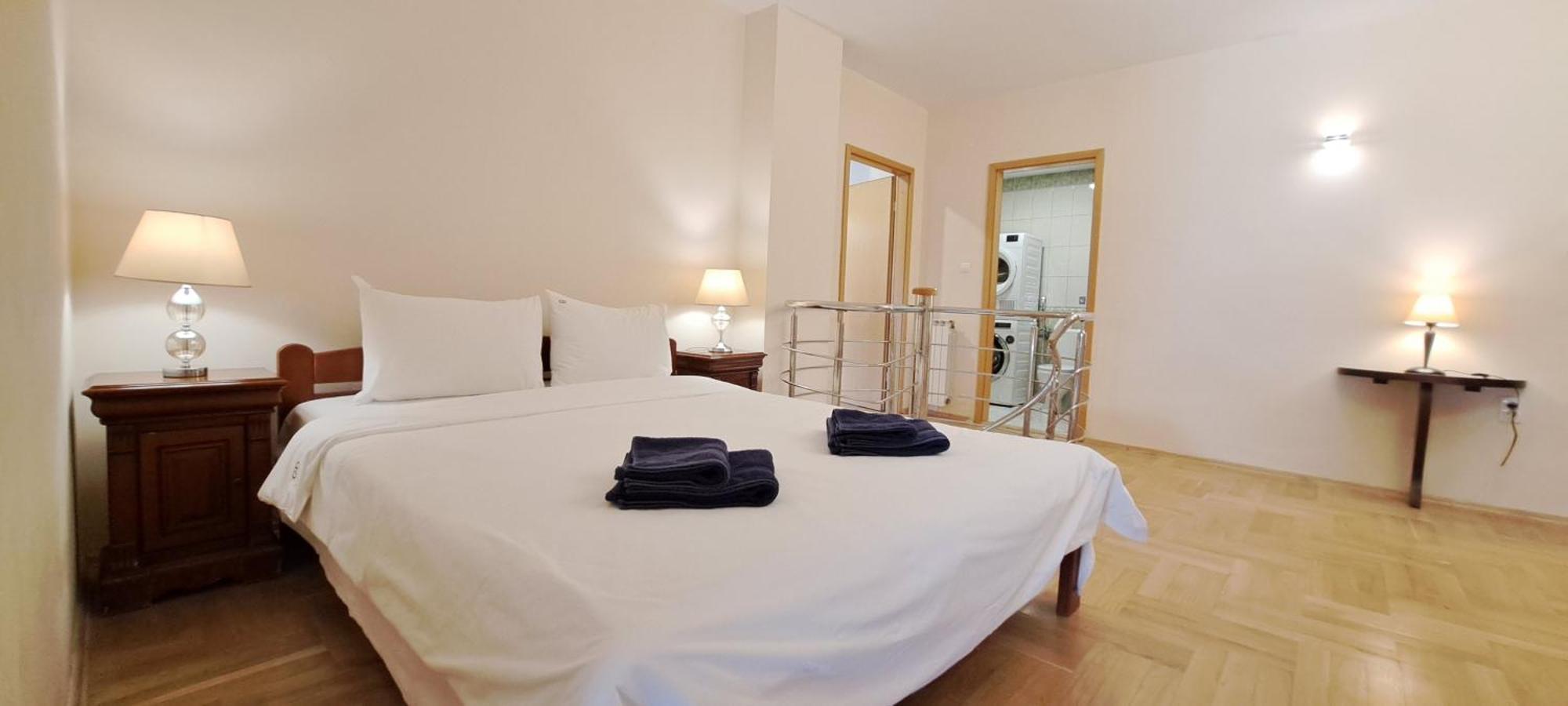 Golden Delight Central Apartment Скопие Екстериор снимка